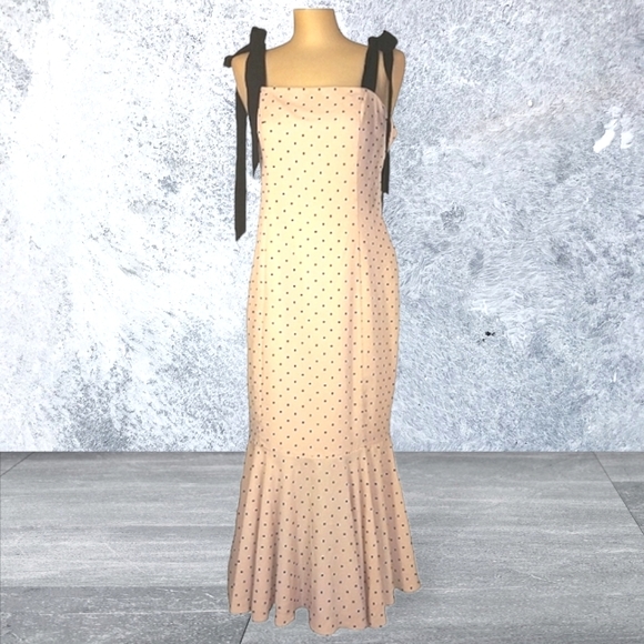 Lovers + Friends Dresses & Skirts - 🌺(Lovers+Friends) Polka dot mermaid style maxi dress